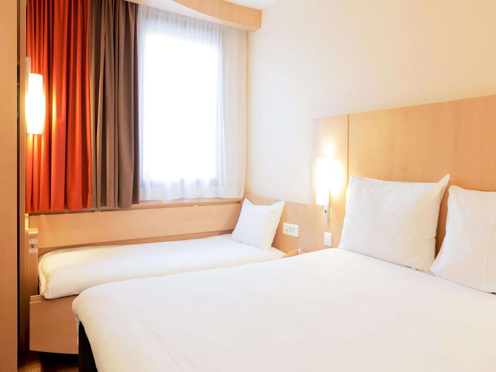 Hotel Ibis Centre Bastille 3*