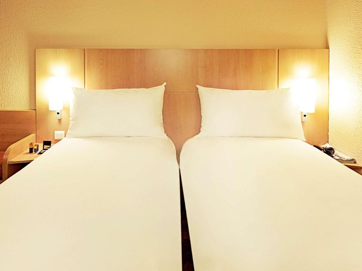 Ibis Centre Bastille Hotel 3*